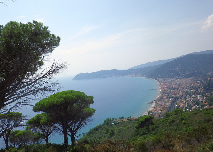 Domenica prossima con 'PonenteTrekking' l'escursione su un percorso ad anello tra Albenga ed Alassio Domenica prossima con 'PonenteTrekking' l'escursione su un percorso ad anello tra Albenga ed Alassio
