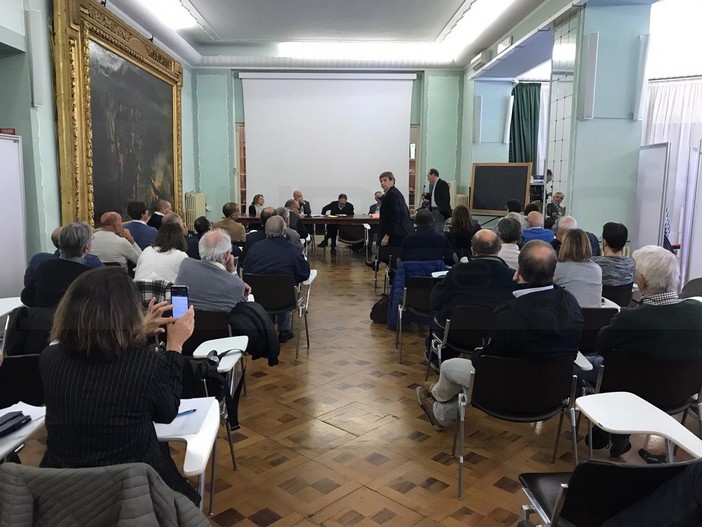 Rivieracqua sempre sulla graticola: domani l'assemblea mentre alcuni Sindaci chiedono un 'tavolo permanente' Rivieracqua sempre sulla graticola: domani l'assemblea mentre alcuni Sindaci chiedono un 'tavolo permanente'