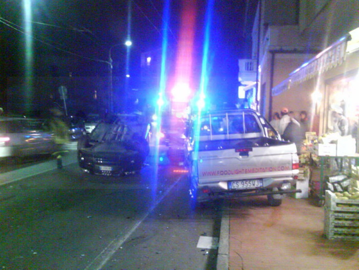Bordighera: incidente in Arziglia, una giovane capotta ma rimane quasi illesa