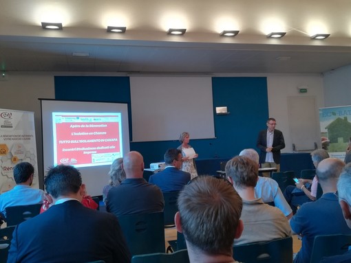 Confartigianato Imperia ieri ad Antibes per un incontro transfrontaliero dedicato al tema dell'efficientamento energetico Confartigianato Imperia ieri ad Antibes per un incontro transfrontaliero dedicato al tema dell'efficientamento energetico