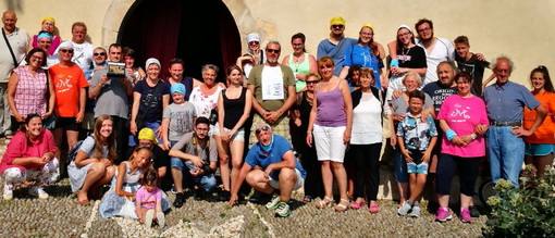 Sanremo: la comunità della Villetta fa gli auguri al suo parroco per il compleanno