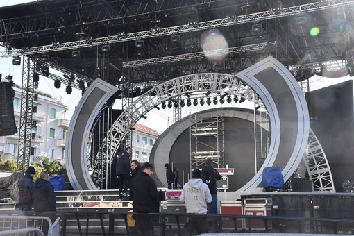 Festival di Sanremo 2023: da oggi al 'Suzuky stage' i protagonisti di 'Area Sanremo', il via alle 11