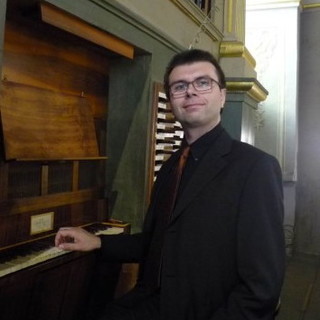 Imperia: domani sera il M° Andrea Chezzi farà risuonare l'antico organo Ciurlo (1778) della Chiesa parrocchiale di San Giorgio a Torrazza Imperia: domani sera il M° Andrea Chezzi farà risuonare l'antico organo Ciurlo (1778) della Chiesa parrocchiale di San Giorgio a Torrazza