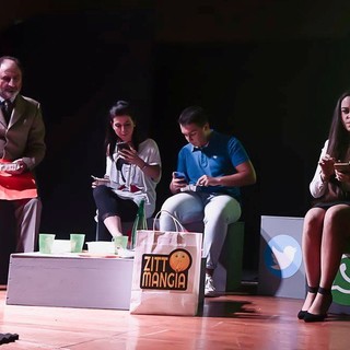 Sabato riparte la rassegna teatrale “Autunno/Inverno” con la commedia “Con-Divisione”