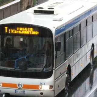 Serie di corse soppresse tra Sanremo e Ventimiglia: monta la protesta di studenti e genitori contro la Rt