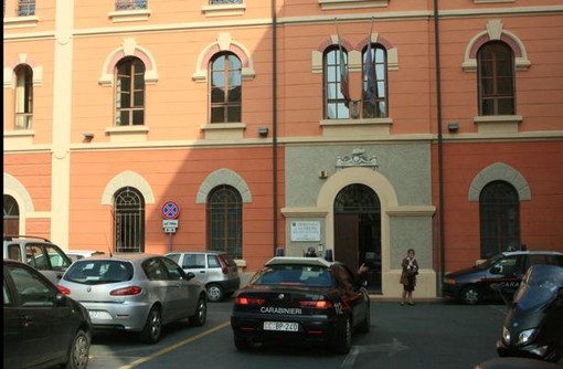 Ventimiglia: la sala udienze dell'ex tribunale all'ultimo piano intitolata '25 aprile' dall''Amministrazione