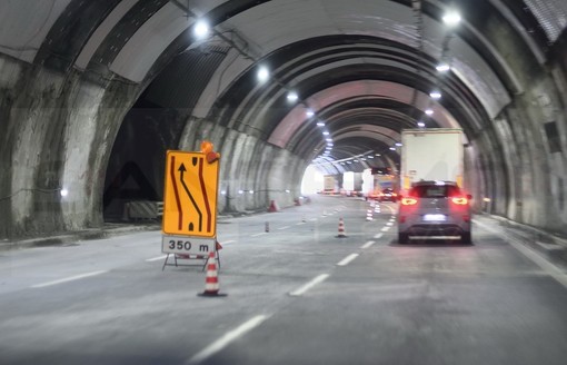 In autostrada 28 km di cantieri tra Imperia Est ed il confine, Confartigianato “E’ inaccettabile, tempi lunghi e problemi di sicurezza stradale”