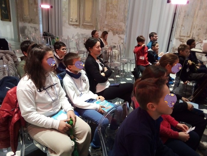 Sanremo: le quarte e le quinte della scuola 'Antonio Rubino' ieri alla rassegna 'Che libro!' (Foto) Sanremo: le quarte e le quinte della scuola 'Antonio Rubino' ieri alla rassegna 'Che libro!' (Foto)