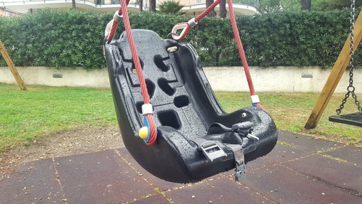 San Bartolomeo al Mare protagonista su Radio Deejay con la sua altalena per i più piccoli (AUDIO) San Bartolomeo al Mare protagonista su Radio Deejay con la sua altalena per i più piccoli (AUDIO)