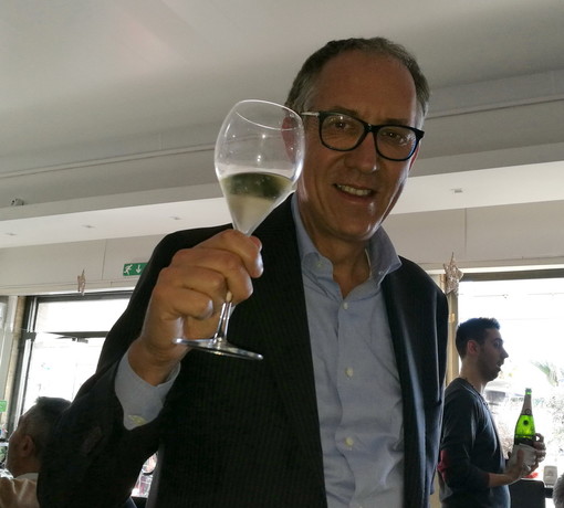 Sanremo: classica 'bicchierata' di Natale del Sindaco e dell'Amministrazione con i giornalisti (Video)