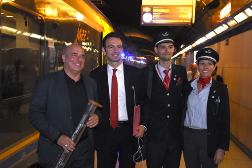 Sanremo: puntualità svizzera per il primo viaggio del treno 'Jazz', a bordo l'Assessore Berrino (Foto e Video)