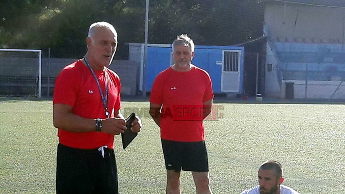 Alfredo Bencardino e il suo vice Gianpaolo Annibale passano dall'Imperia alla Dianese & Golfo Alfredo Bencardino e il suo vice Gianpaolo Annibale passano dall'Imperia alla Dianese & Golfo