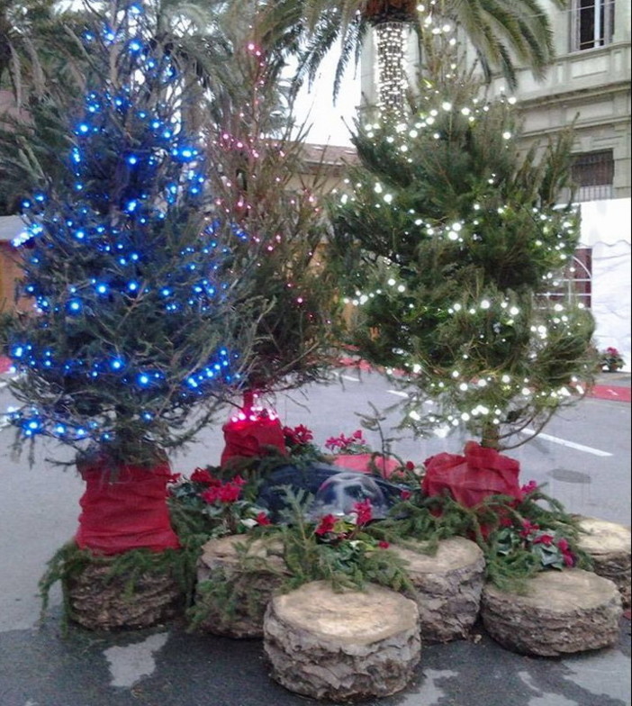 Bordighera: questa mattina alle 10 l'apertura del 'Villaggio di Natale' in piazza Mazzini Bordighera: questa mattina alle 10 l'apertura del 'Villaggio di Natale' in piazza Mazzini
