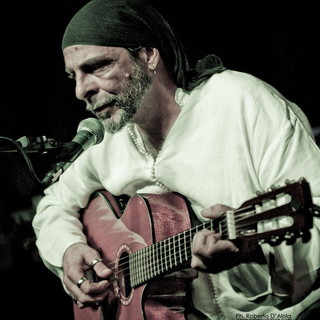 Diano Serreta: domani sera alle 21.15 grande concerto con l'omaggio a Fabrizio De Andrè ed i cantautori genovesi