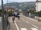 Riva Ligure: auto sulla pista ciclabile dietro due ciclisti, purtroppo capita spesso ma è pericoloso (Foto) Riva Ligure: auto sulla pista ciclabile dietro due ciclisti, purtroppo capita spesso ma è pericoloso (Foto)