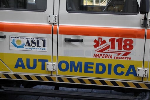 Incidente sulla strada per Montegrazie, auto esce dalla carreggiata e cade nelle fasce. Mobilitazione di soccorsi Incidente sulla strada per Montegrazie, auto esce dalla carreggiata e cade nelle fasce. Mobilitazione di soccorsi