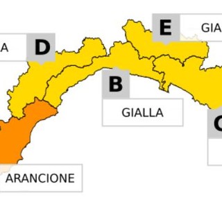 Uno dei cartelli di allerta meteo di ieri Uno dei cartelli di allerta meteo di ieri