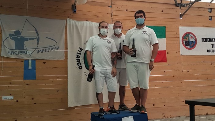 Tiro con l'arco: 12 arcieri dell'Archery Club Ventimiglia prima gara 'indoor' della stagione 2021–2022 (foto)