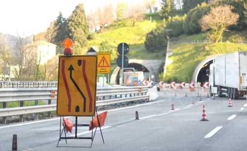 Stop ai lavori sulle autostrade A6 e A10 nei weekend di primavera ed estate per ridurre gli ingorghi Stop ai lavori sulle autostrade A6 e A10 nei weekend di primavera ed estate per ridurre gli ingorghi