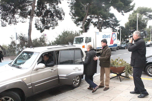 L'immagine dell'arresto di Francesco Bellavista Caltagirone L'immagine dell'arresto di Francesco Bellavista Caltagirone