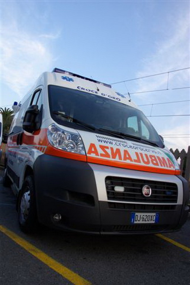 Diano Marina: tamponamento tra due scooter sull'Aurelia, i conducenti sono stati ricoverati in Ospedale