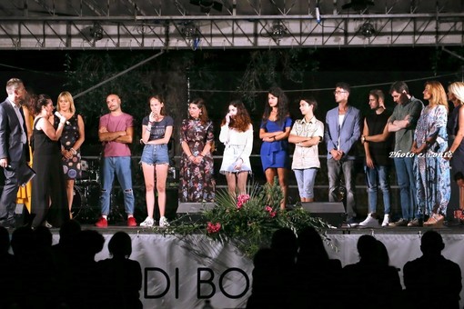 Bordighera: grande successo ieri sera ai Giardini Lòwe per la tappa di 'Area Sanremo' (Foto e Video) Bordighera: grande successo ieri sera ai Giardini Lòwe per la tappa di 'Area Sanremo' (Foto e Video)