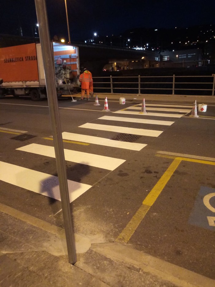 Imperia: realizzato l'attraversamento pedonale nei pressi della nuova stazione, l'assessore Gagliano "Recepite le istanze dei pendolari, ora più sicurezza" Imperia: realizzato l'attraversamento pedonale nei pressi della nuova stazione, l'assessore Gagliano "Recepite le istanze dei pendolari, ora più sicurezza"