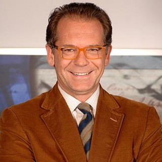 Sanremo: ingiurie in un 'fuori onda' condannato ieri a 600 euro di multa Cecchi Paone