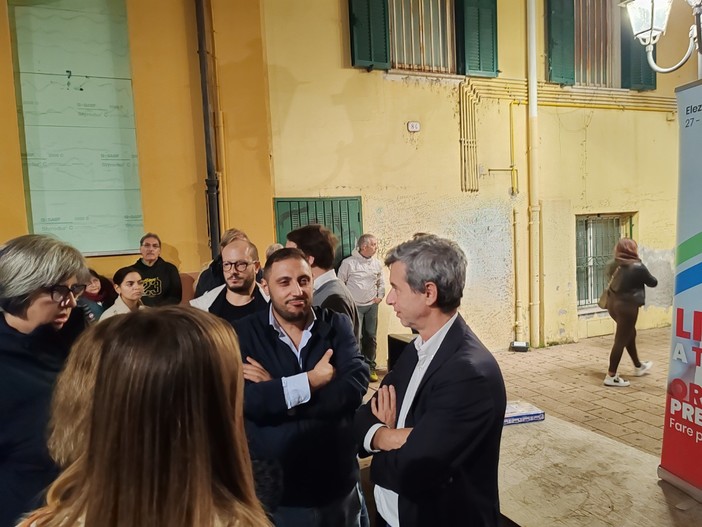 Andrea Orlando e Cristian Quesada: "Bloccheremo definitivamente il progetto Imperia Monti Moro e Guardiabella" Andrea Orlando e Cristian Quesada: "Bloccheremo definitivamente il progetto Imperia Monti Moro e Guardiabella"