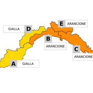 Maltempo in Liguria, Arpal accorcia l’allerta: arancione fino alle 13 sul centro e alle 15 a Levante Maltempo in Liguria, Arpal accorcia l’allerta: arancione fino alle 13 sul centro e alle 15 a Levante