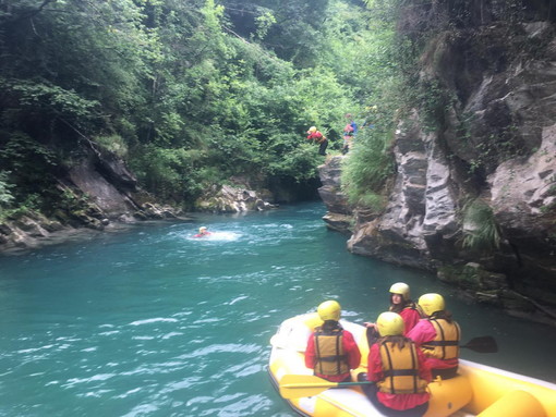 Sanremo: gli studenti dell’Istituto ‘Ruffini-Aicardi’ al centro sportivo ‘Ke rafting’ Sanremo: gli studenti dell’Istituto ‘Ruffini-Aicardi’ al centro sportivo ‘Ke rafting’
