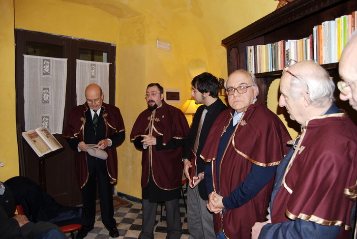 Sanremo: seminario "Il Sudore degli Anelli" con l'Accademia della Pigna Sanremo: seminario "Il Sudore degli Anelli" con l'Accademia della Pigna