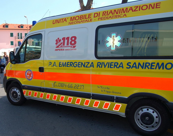Sanremo: uso eccessivo di sonniferi, 45enne intossicato trasportato d'urgenza al pronto soccorso