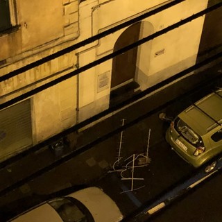 Taggia: raffica di vento sradica antenna dal tetto di una palazzina di viale delle Rimembranze Taggia: raffica di vento sradica antenna dal tetto di una palazzina di viale delle Rimembranze