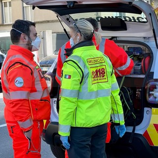 Ventimiglia: scontro auto-moto questa mattina in via Roma, 58enne portato in ospedale