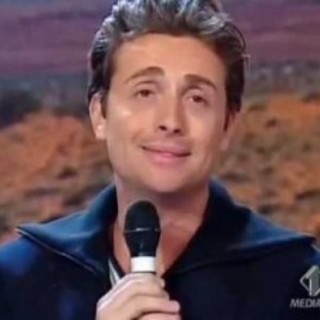 Domani mattina a mezzogiorno su Onda Ligure l'intervista al comico Angelo Pintus Domani mattina a mezzogiorno su Onda Ligure l'intervista al comico Angelo Pintus