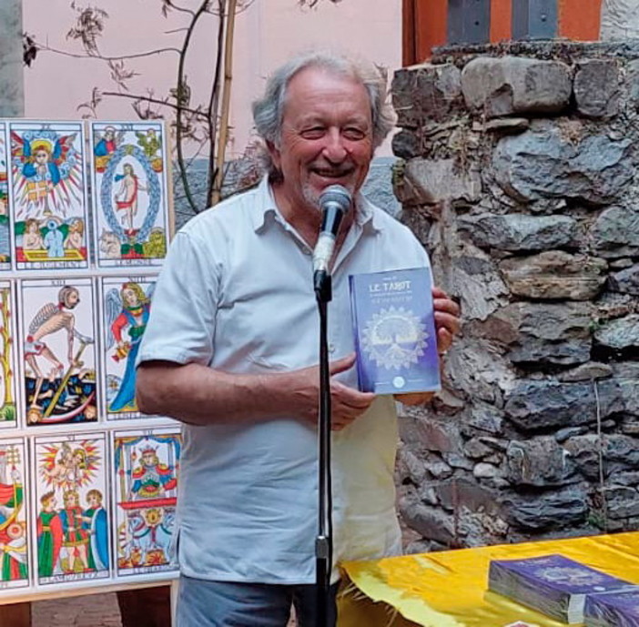 Pompeiana: domani sera alla 'Torre de Panei' la presentazione del nuovo libro di Antonio Damel Pompeiana: domani sera alla 'Torre de Panei' la presentazione del nuovo libro di Antonio Damel