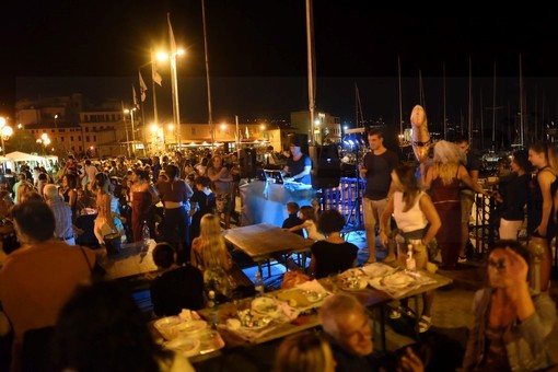 Sanremo: scatta questa sera l'appuntamento di Confartigianato 'A tavola sul porto vecchio' Sanremo: scatta questa sera l'appuntamento di Confartigianato 'A tavola sul porto vecchio'