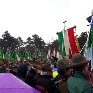 Gli Alpini di Vallecrosia insieme agli studenti dell'Andrea Doria alla commemorazione di Basovizza (Foto) Gli Alpini di Vallecrosia insieme agli studenti dell'Andrea Doria alla commemorazione di Basovizza (Foto)