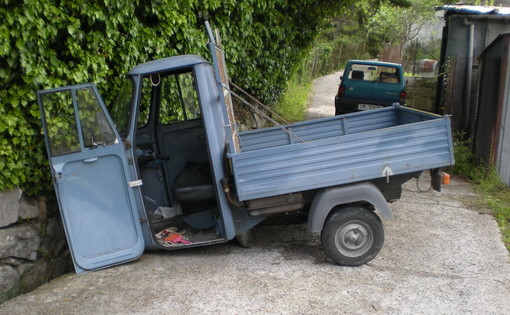 Ceriana: atti vandalici durante la notte, Ape Piaggio rubato e recuperato a San Romolo Ceriana: atti vandalici durante la notte, Ape Piaggio rubato e recuperato a San Romolo