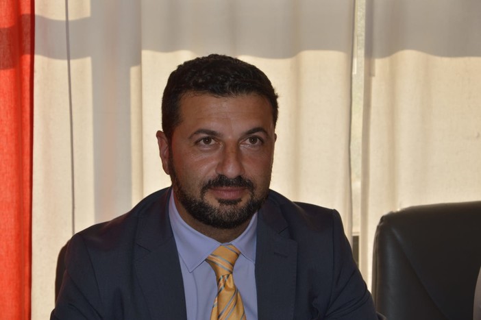 Vallecrosia: sarà vietata l'apertura di nuove sale slot e altre installazioni nei locali, la decisione del Sindaco Vallecrosia: sarà vietata l'apertura di nuove sale slot e altre installazioni nei locali, la decisione del Sindaco