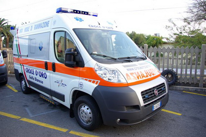 Diano Marina: bimba di 7 anni investita da un'auto, trasportata in ospedale