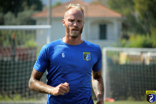 Alessio De Bode, difensore centrale ingaggiato dall'Imperia Alessio De Bode, difensore centrale ingaggiato dall'Imperia