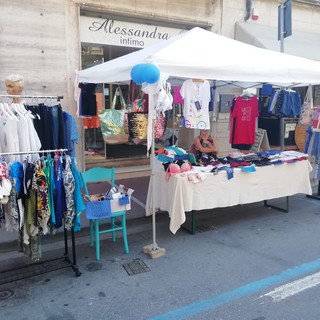Shopping d’occasione, ad Arma di Taggia torna “U Giurnu du Rebaxiu” (Foto) Shopping d’occasione, ad Arma di Taggia torna “U Giurnu du Rebaxiu” (Foto)