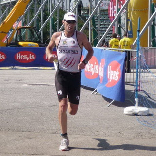 Sanremo: il forte 'ironman' Alessandro Degasperi in città non per il Festival ma per allenarsi