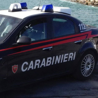 San Biagio della Cima: lei lo invita a mangiare a casa lui la deruba per ben due volte, denunciato dai Carabinieri San Biagio della Cima: lei lo invita a mangiare a casa lui la deruba per ben due volte, denunciato dai Carabinieri