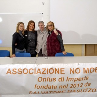 Sanremo: terminato il progetto in collaborazione tra l'associazione No Mobbing e l'Istituto Colombo Sanremo: terminato il progetto in collaborazione tra l'associazione No Mobbing e l'Istituto Colombo