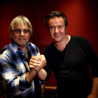 Andrea Giraudo feat Tony Esposito: “Virgole in pasto” Andrea Giraudo feat Tony Esposito: “Virgole in pasto”