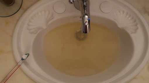 Sanremo: ancora fuoriuscita di acqua dai rubinetti, la forte rabbia di un cittadino Sanremo: ancora fuoriuscita di acqua dai rubinetti, la forte rabbia di un cittadino