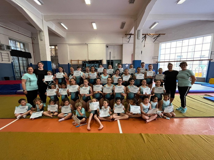 Si è chiuso con una festa il primo anno di attività dell'ASD Insieme Sanremo sezione Ginnastica Artistica (foto) Si è chiuso con una festa il primo anno di attività dell'ASD Insieme Sanremo sezione Ginnastica Artistica (foto)